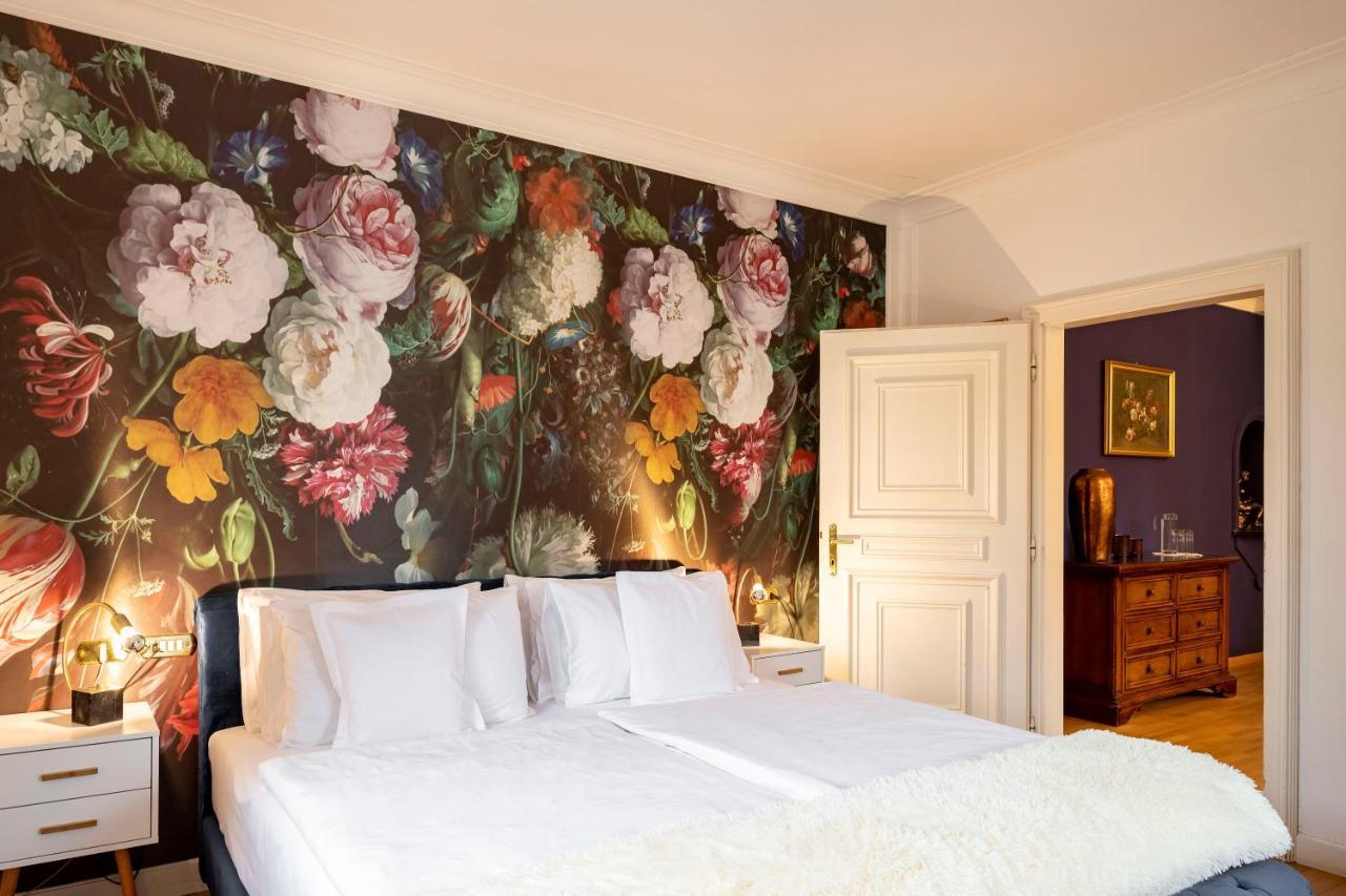 Hotel Castel Rundegg Merano Esterno foto