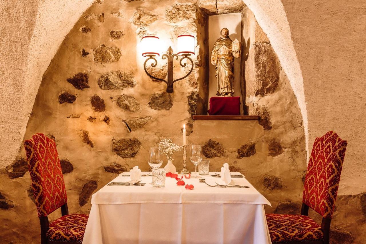 Hotel Castel Rundegg Merano Esterno foto