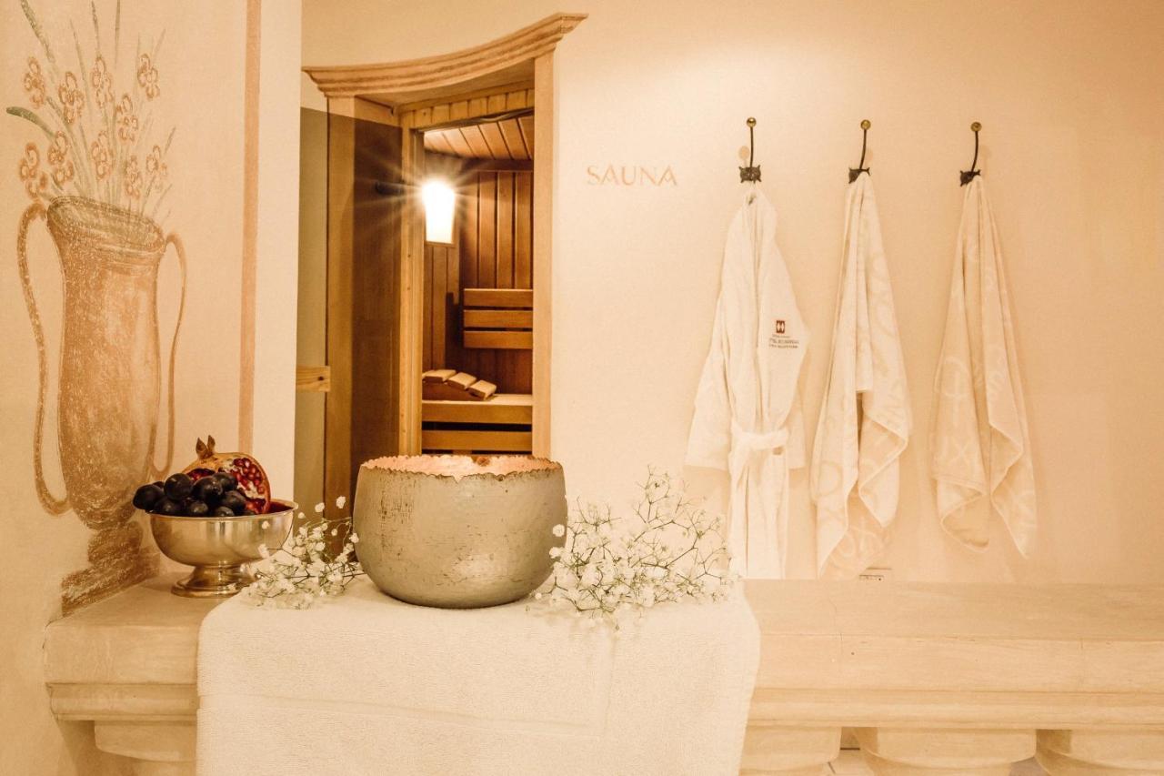 Hotel Castel Rundegg Merano Esterno foto