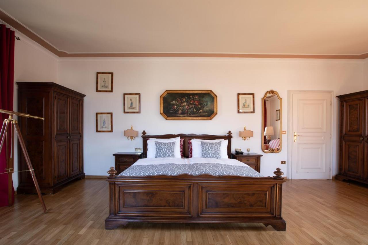 Hotel Castel Rundegg Merano Esterno foto