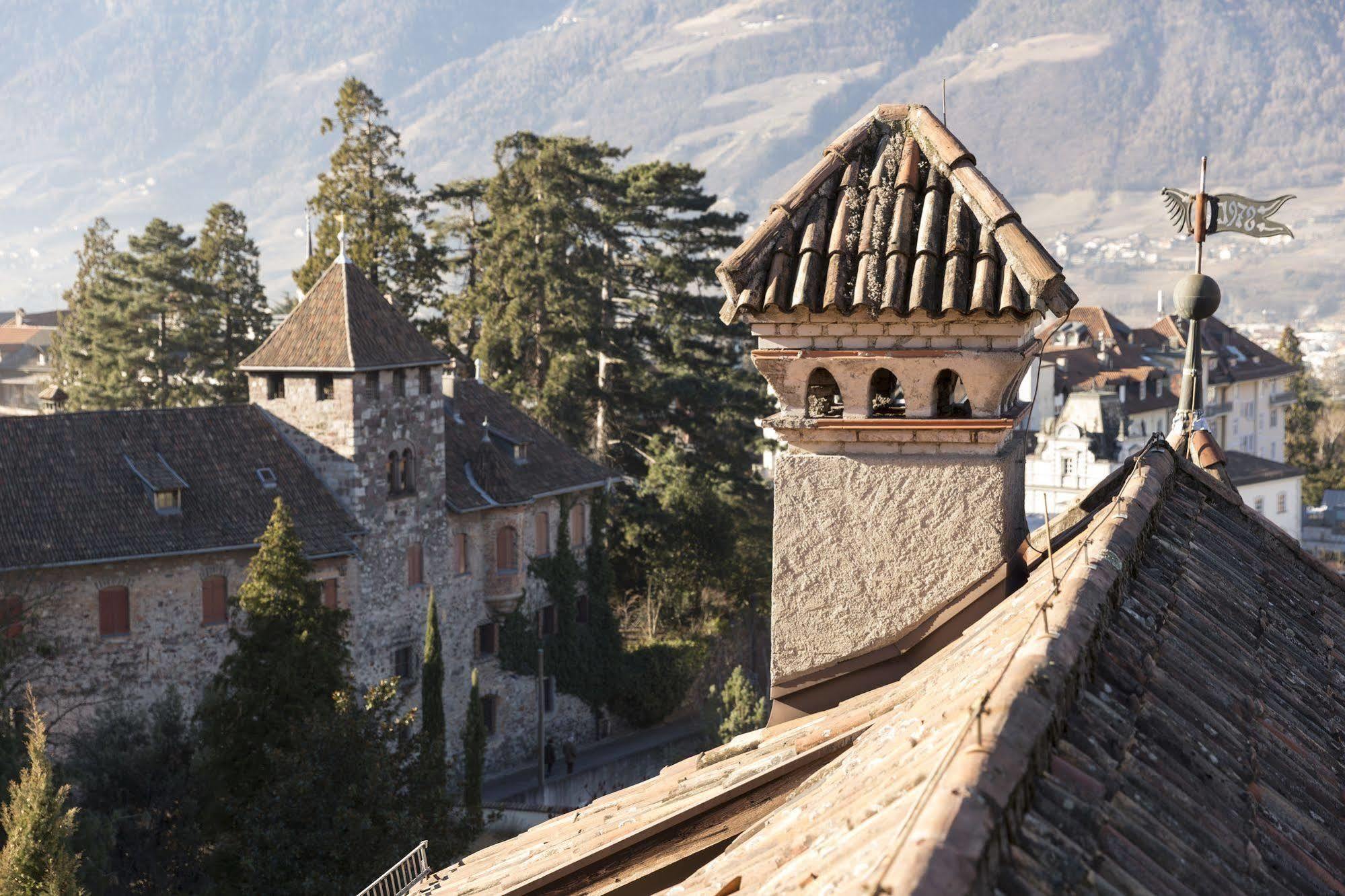 Hotel Castel Rundegg Merano Esterno foto